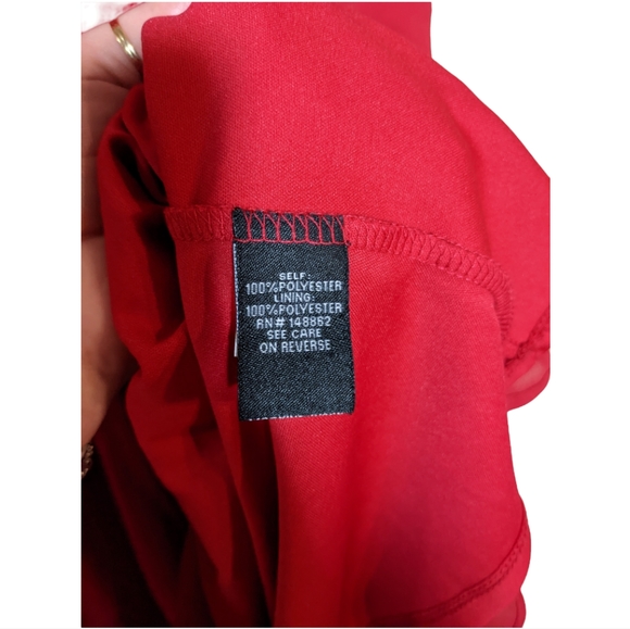 Torrid peek-a-boo sleeve dress 22 - Picture 4 of 5